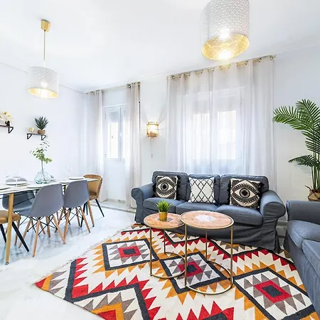 Apartment Alohamundi Escuelas Pias *